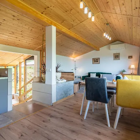 Daylin Holiday home